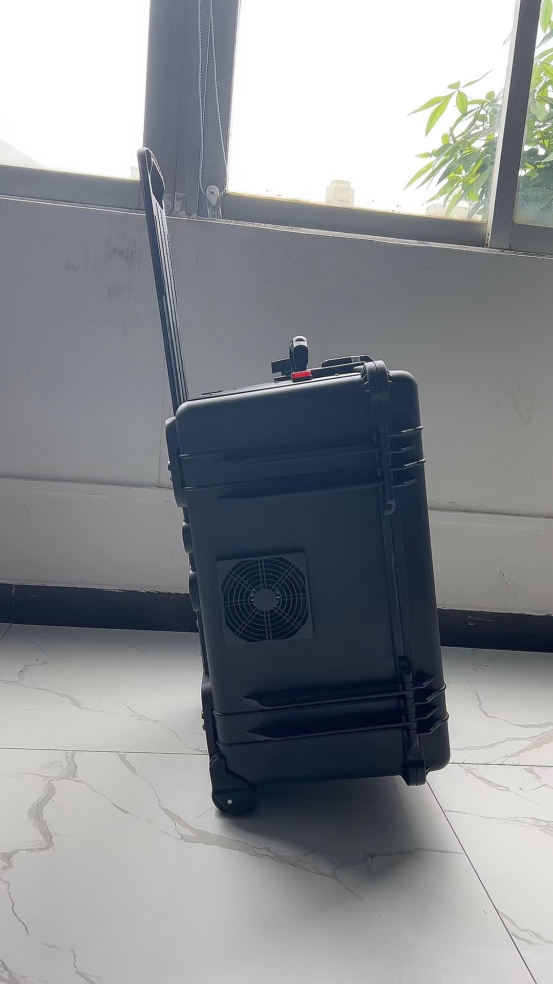 门源手拉箱型移动通信干扰器